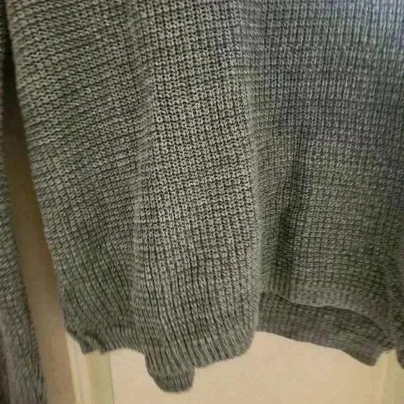 Brunswick long sleeve knit pull over size small - Picture 4 of 5